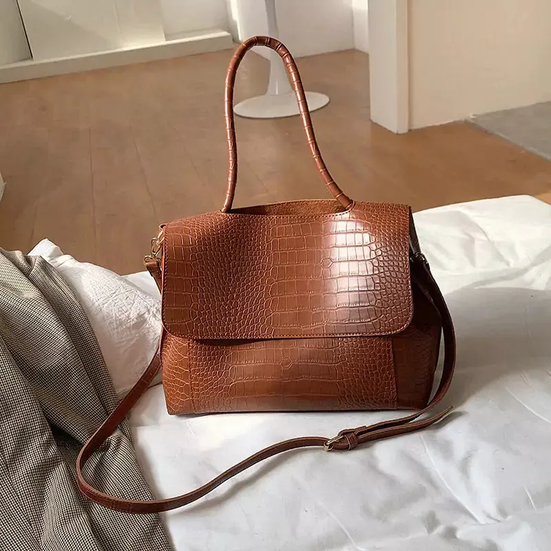 Alligator Pattern- Casual, Trendy & Stylish shoulder handbag