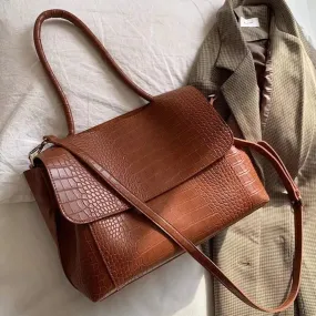 Alligator Pattern- Casual, Trendy & Stylish shoulder handbag
