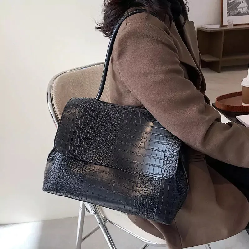 Alligator Pattern- Casual, Trendy & Stylish shoulder handbag