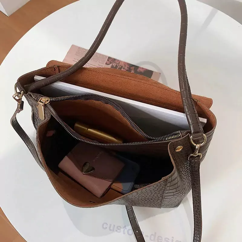 Alligator Pattern- Casual, Trendy & Stylish shoulder handbag