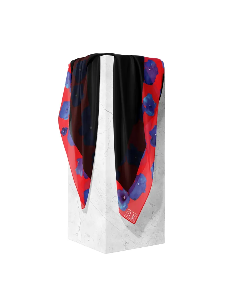 Black with Red Blossom Border Triangle with Full Non Slip Grip