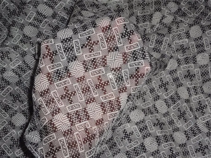 silk chiffon printed black and white 44&quot; wide printchif[6]