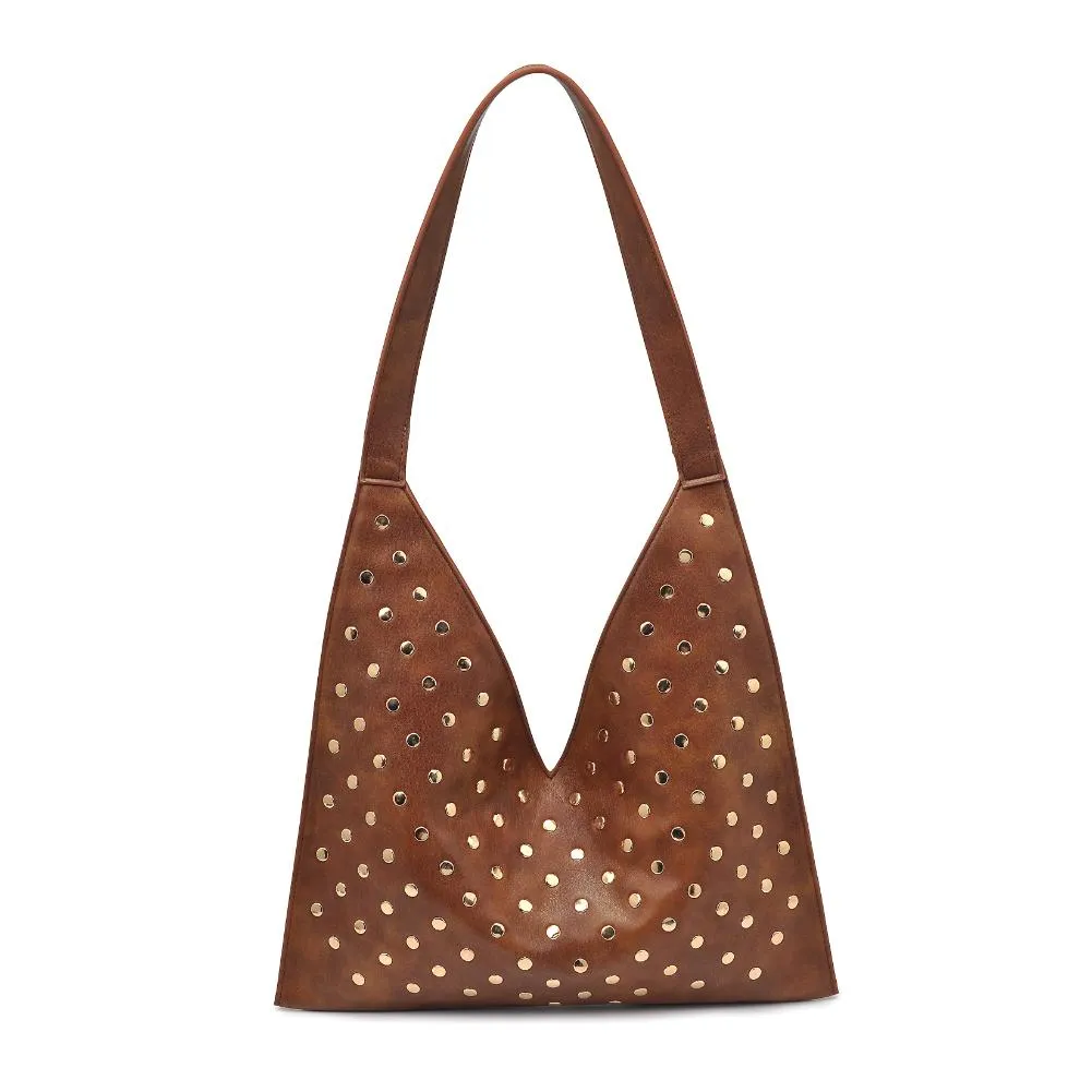 Tori Hobo