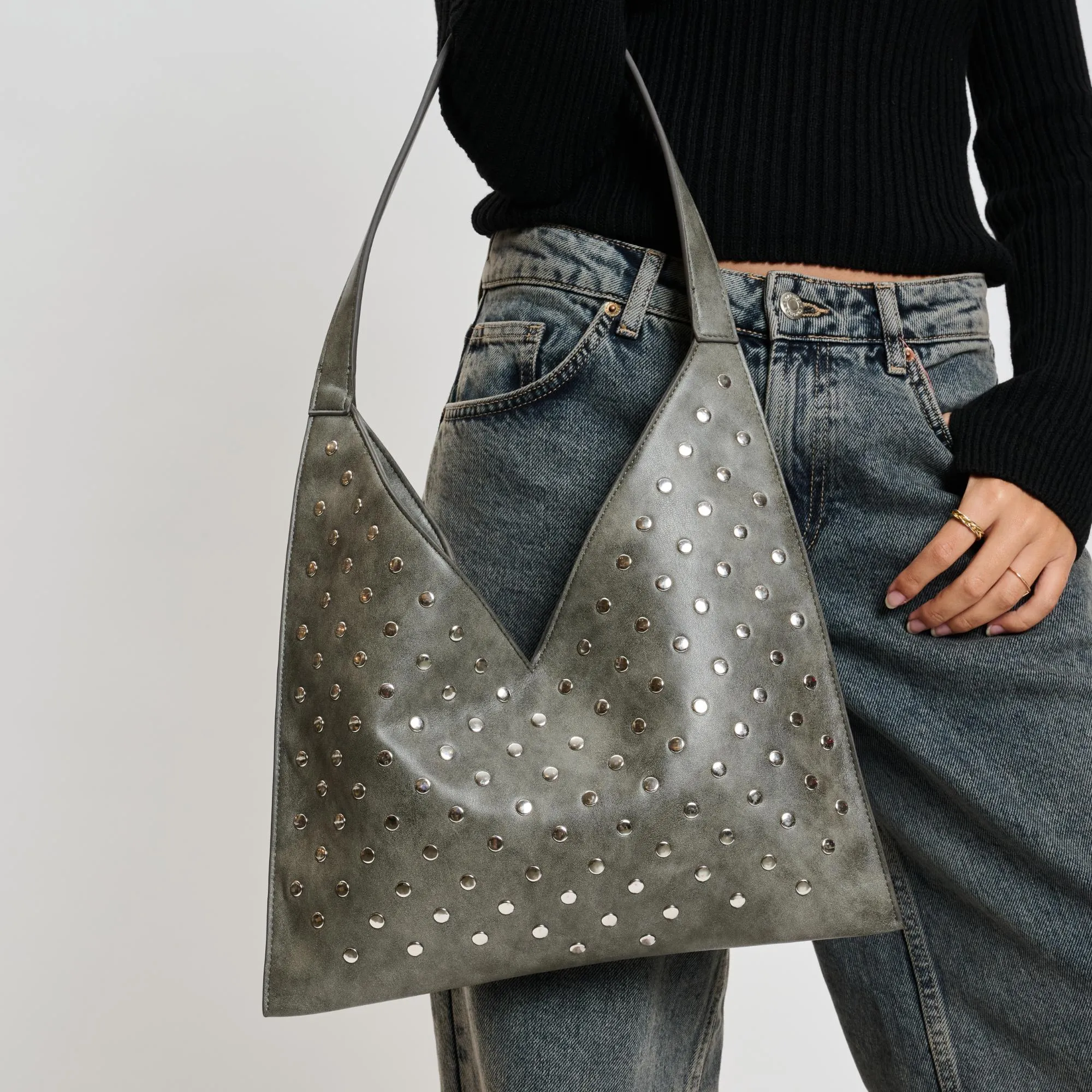 Tori Hobo