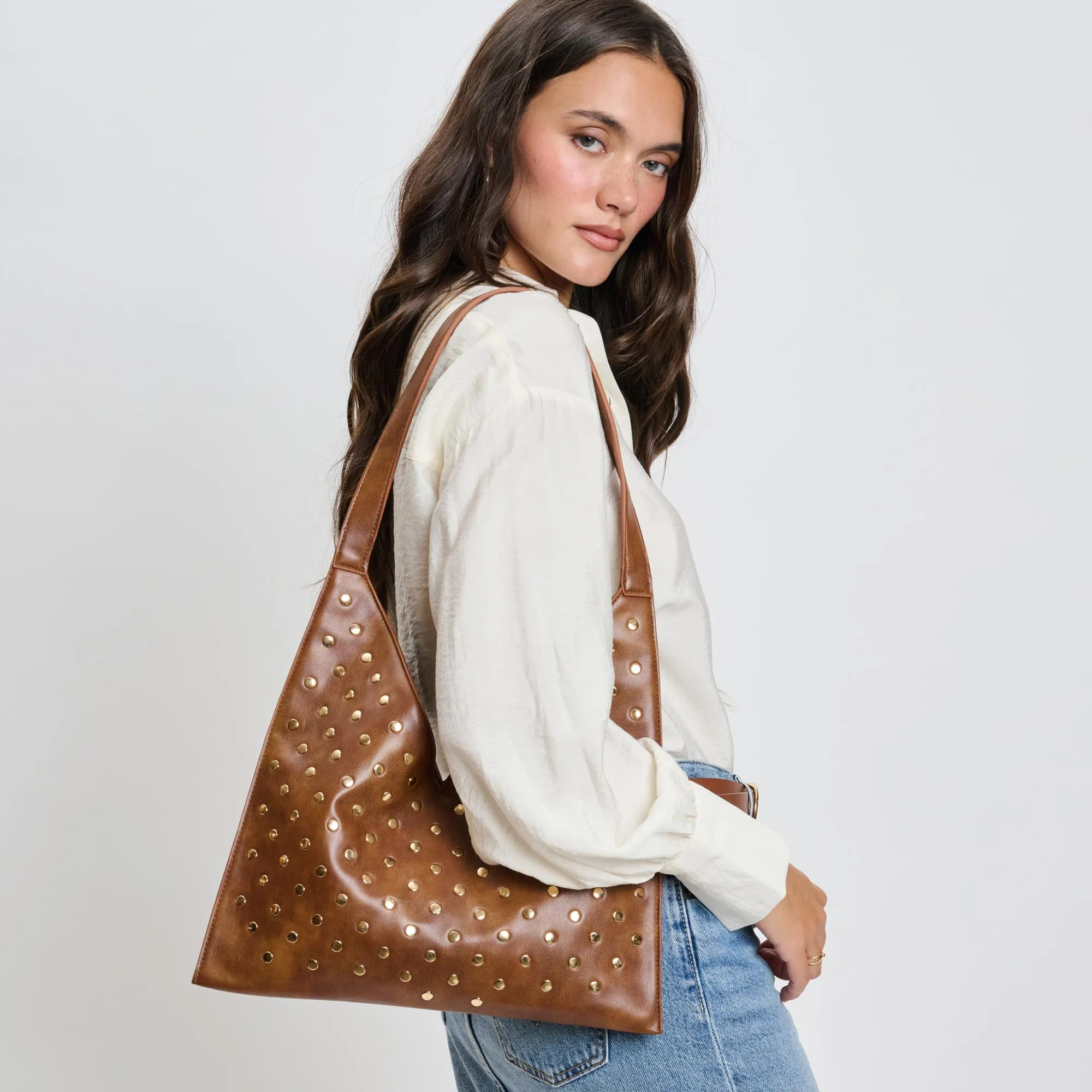 Tori Hobo