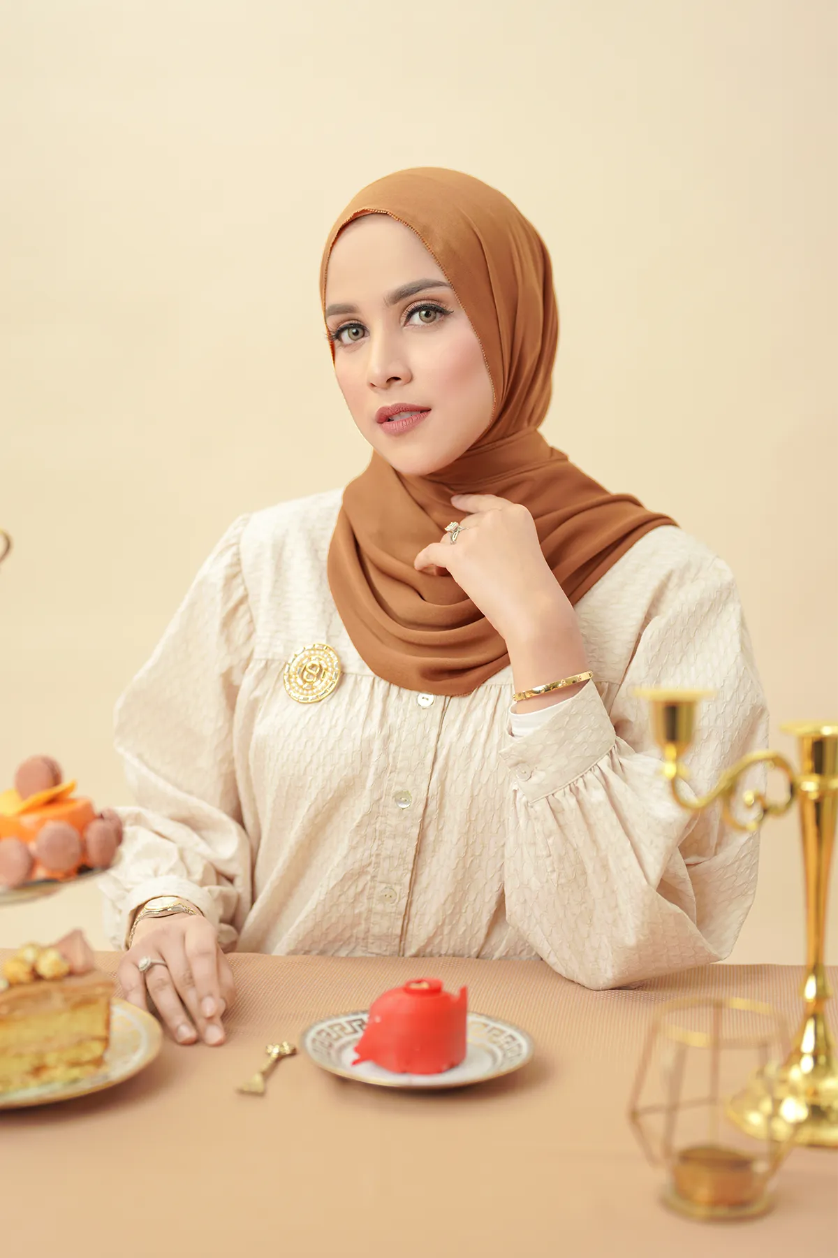 Zara Shawl - Walnut